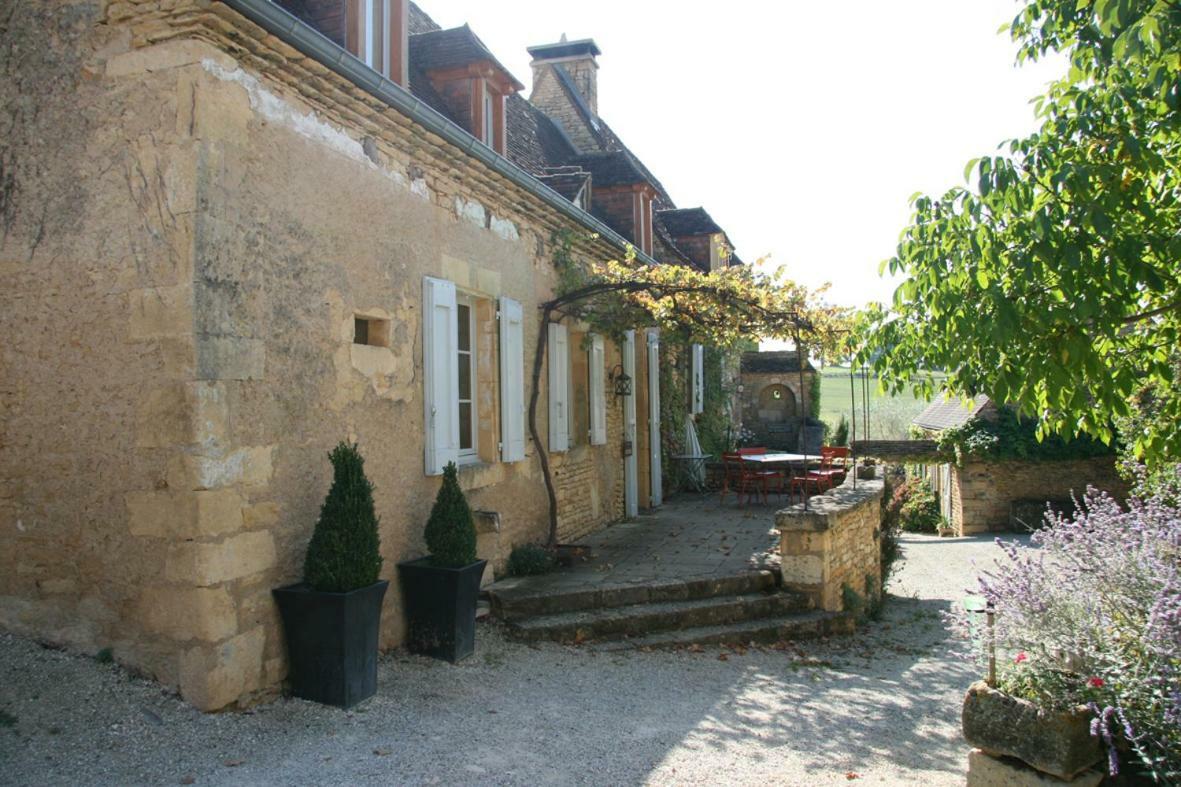Отель La Vignolle Saint-Amand-de-Coly Экстерьер фото